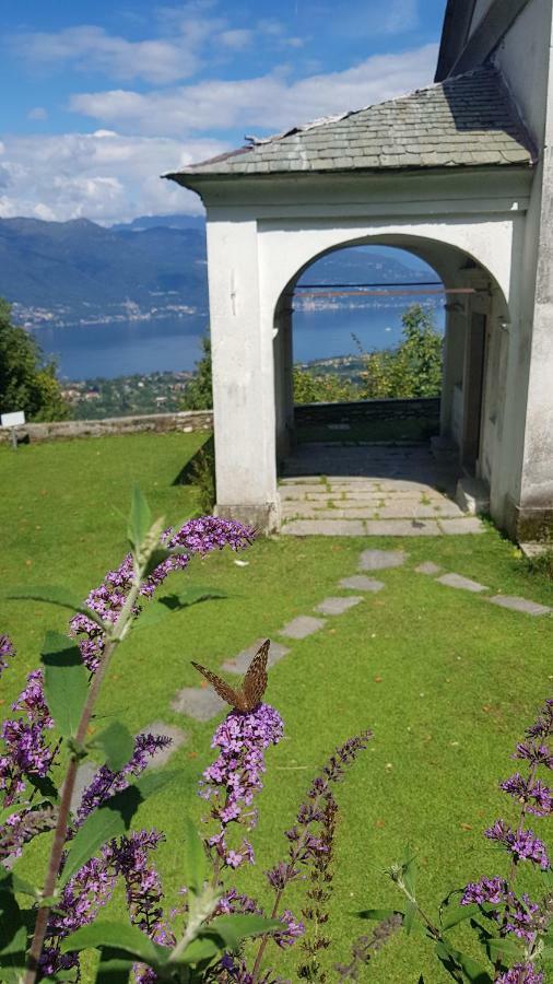 B&B Il Gatto Nero Castelveccana Exteriér fotografie